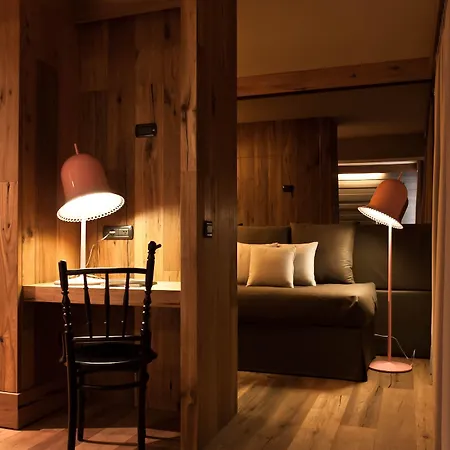 Hotel Alexander Charme 4*