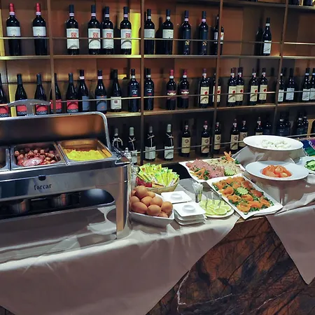Alexander Charme Hotel