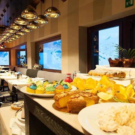 Alexander Charme Hotel