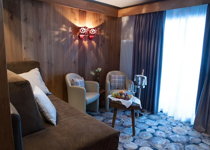 Hotel Alexander Charme