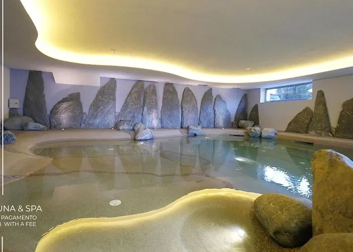 Alexander Charme Hotel