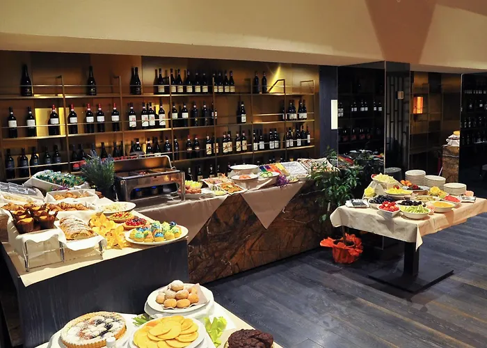Alexander Charme Hotel 4*