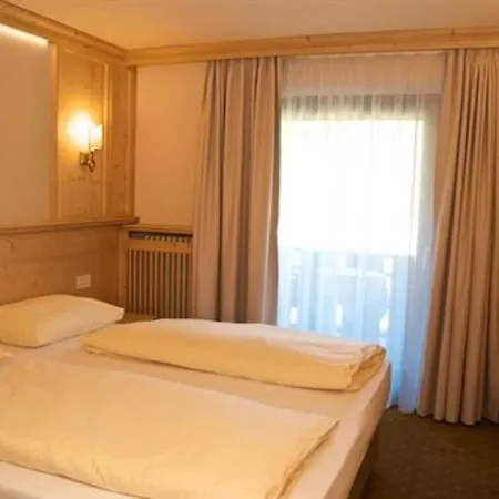 Alexander Charme Hotel 4*