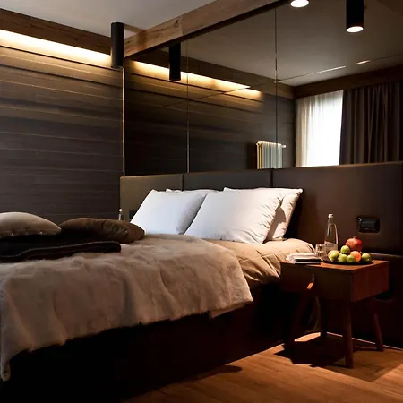 Hotel Alexander Charme