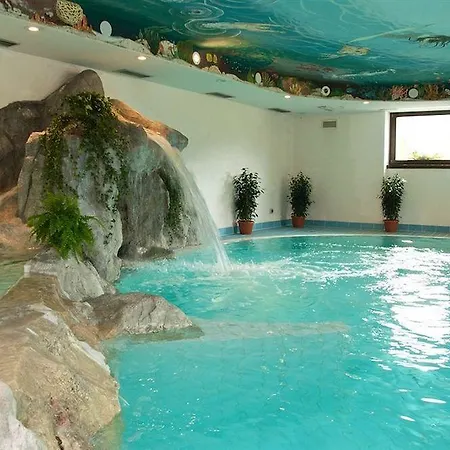 Alexander Charme Hotel