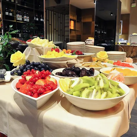 Alexander Charme Hotel 4*