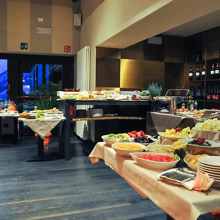 Alexander Charme Hotel