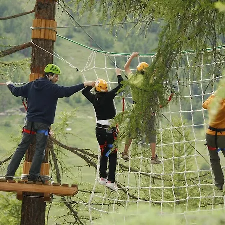 Alexander Charme Hotel