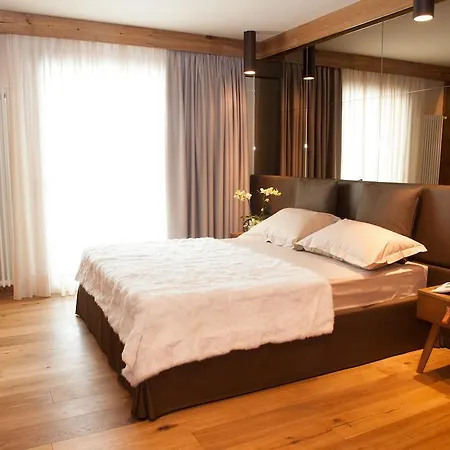 Hotel Alexander Charme 4*